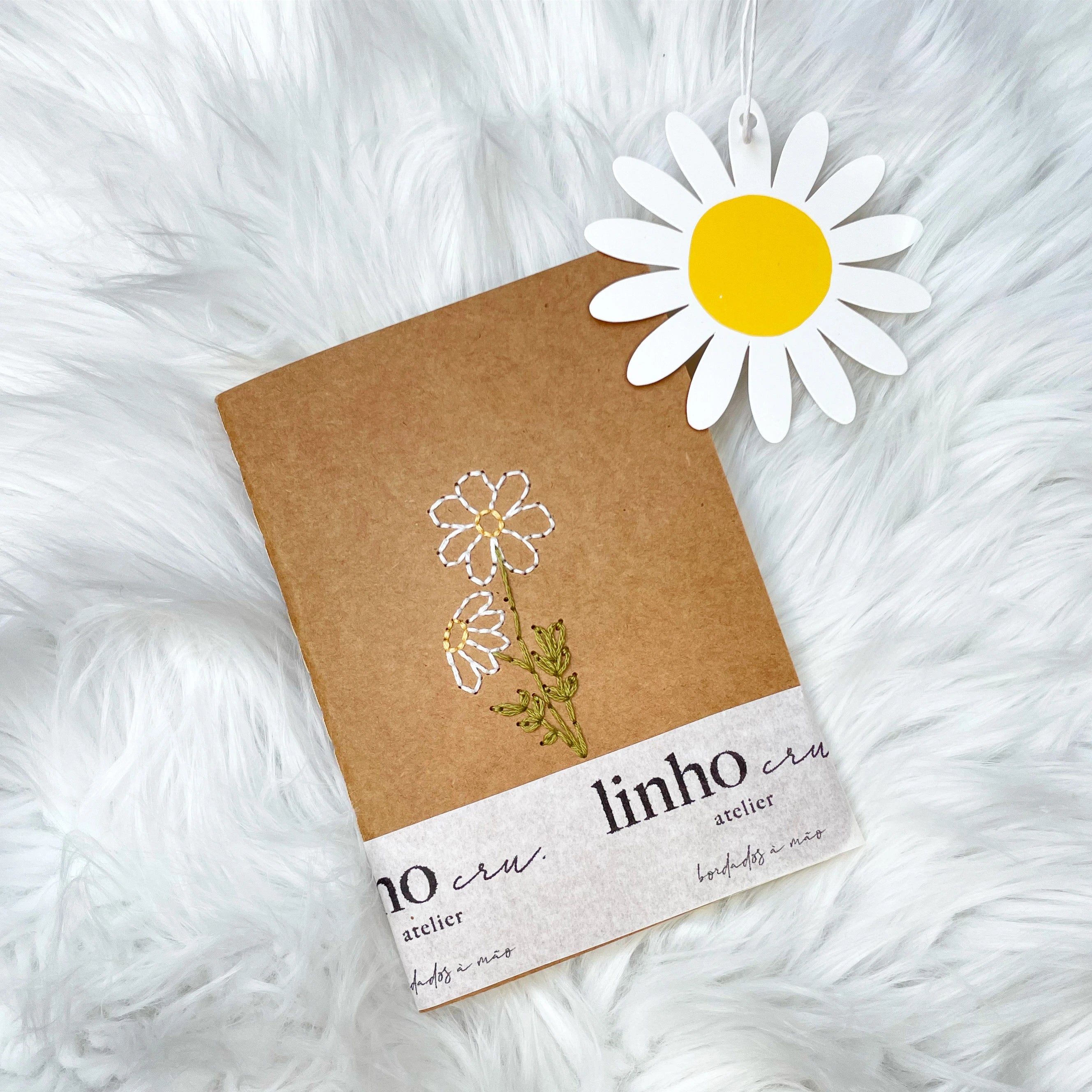 Bordado em Cartão Kraft